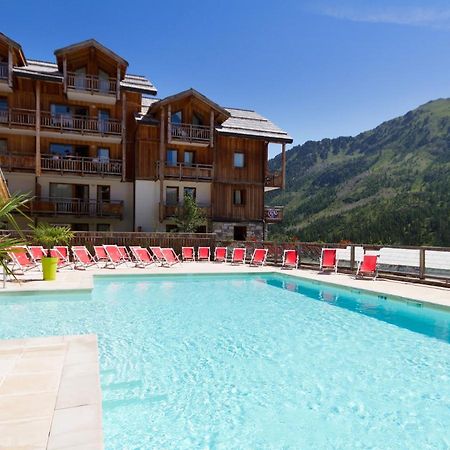 Residence Club Mmv Le Hameau Des Airelles **** Montgenevre Exterior photo