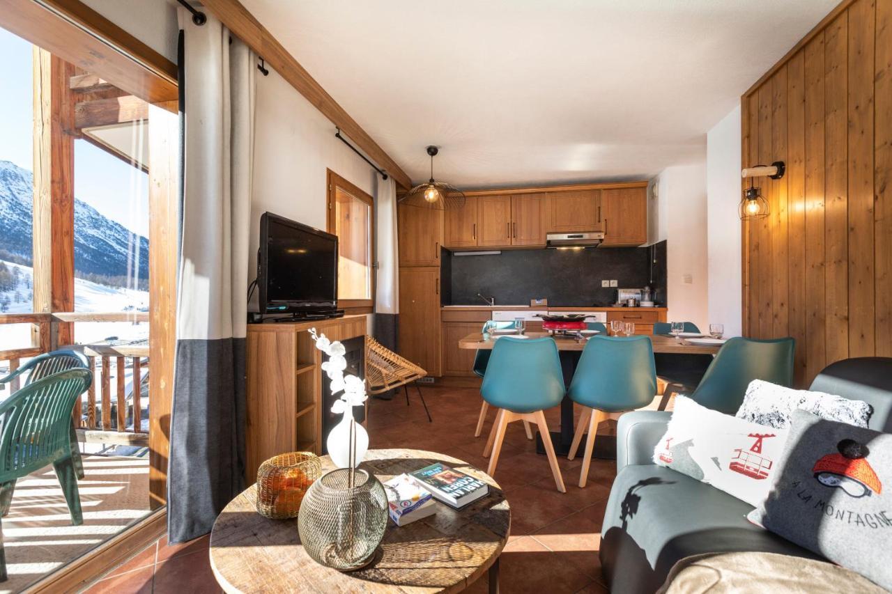 Residence Club Mmv Le Hameau Des Airelles **** Montgenevre Exterior photo