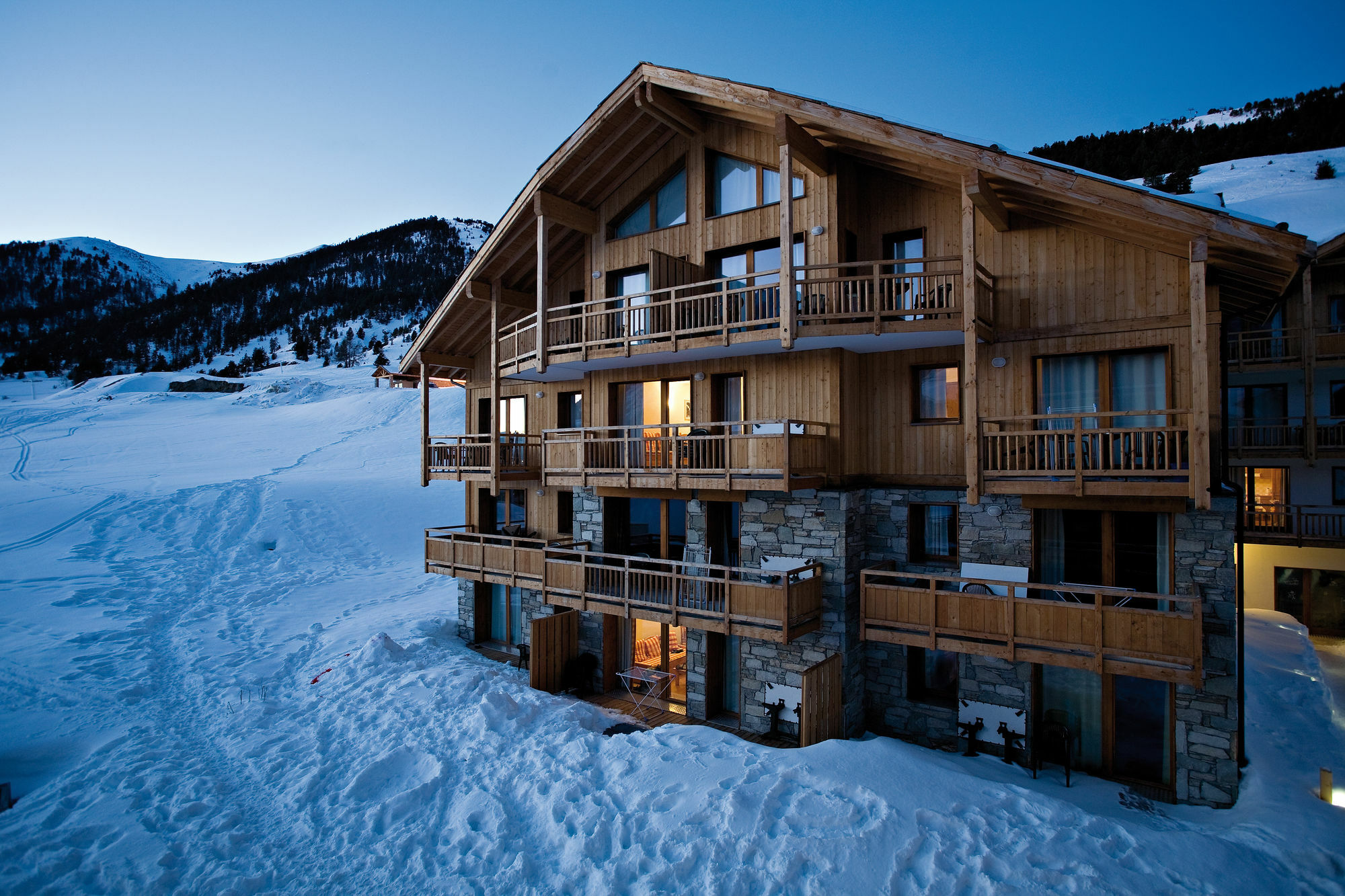 Residence Club Mmv Le Hameau Des Airelles **** Montgenevre Exterior photo
